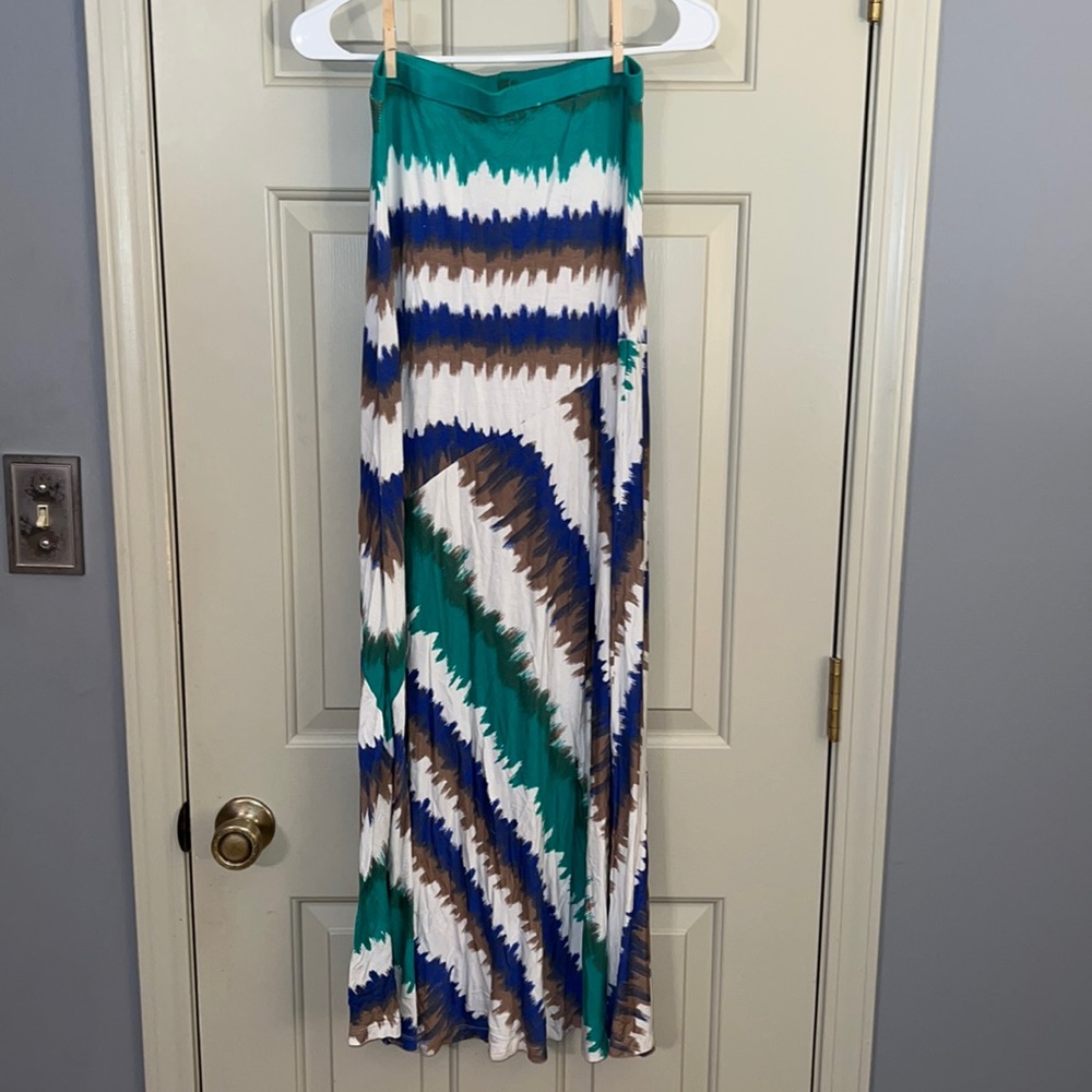 DESIGN HISTORY size Medium long skirt